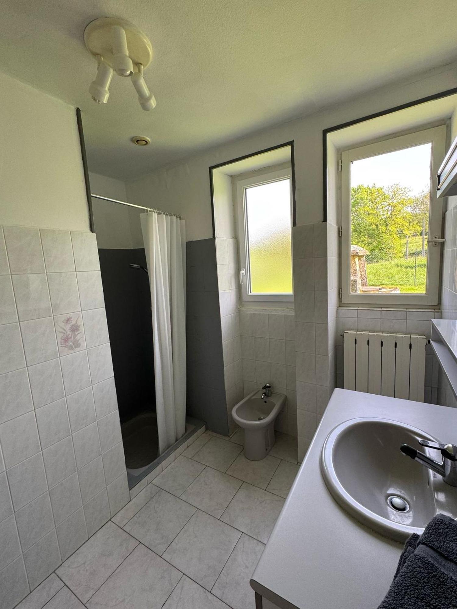 Gite A La Ferme Le Rousset Exterior foto